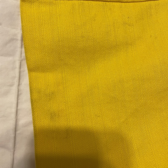 Yellow Jacket - Picture 7 of 7